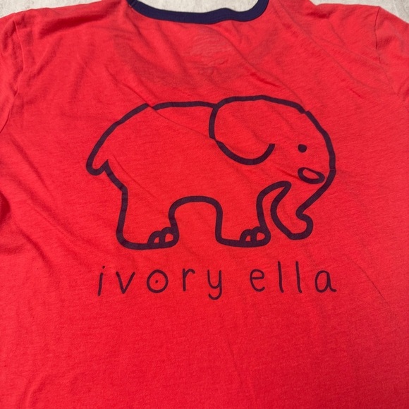 Ivory Ella shirt Short Sleeve Tee with Elephant Design - Picture 2 of 6